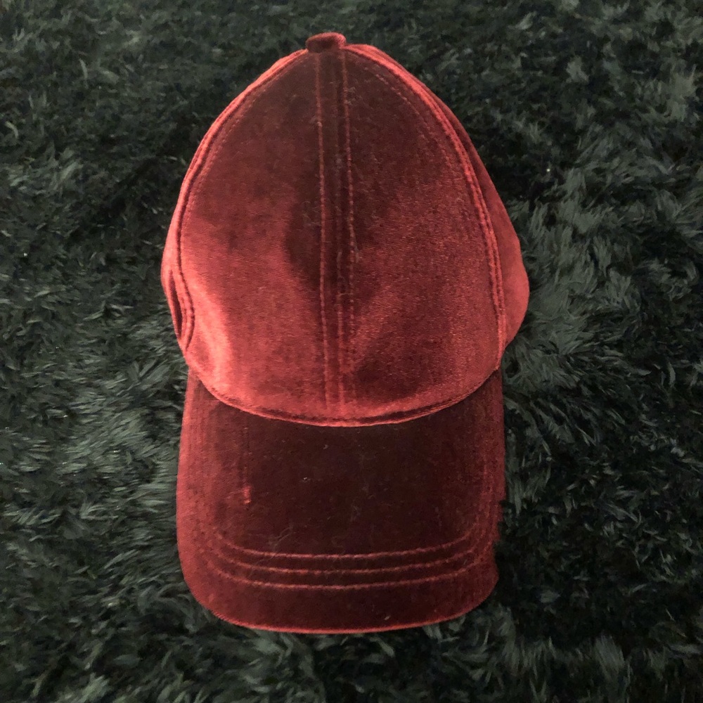MADDEN RED VELVET FITTED CAP
